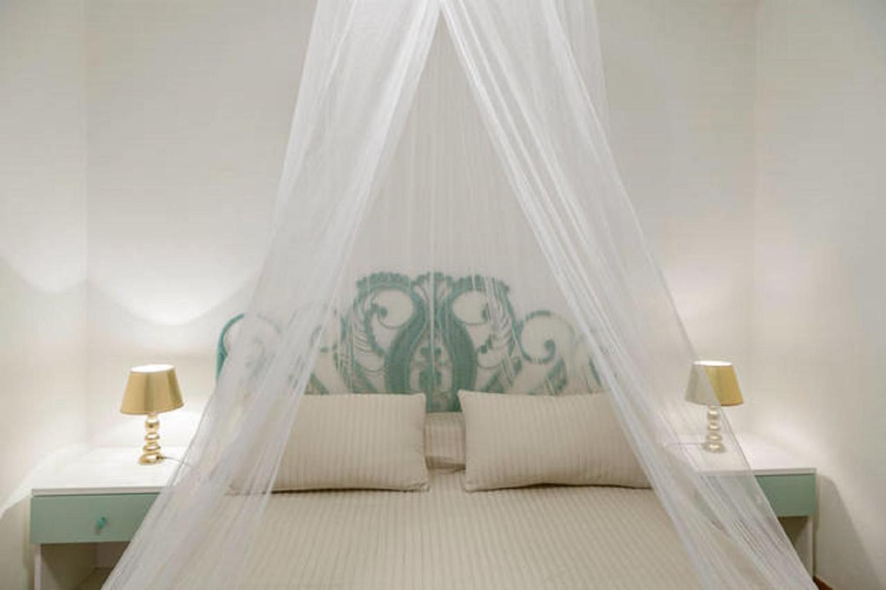 Residenza Costasmeraldina ポルト・ロトンド エクステリア 写真